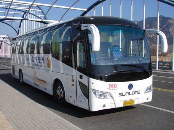 在高速公路上開(kāi)車(chē)需要注意哪些？